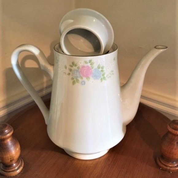 Vintage Coffee Pot by Prestige - Picture 2 of 3